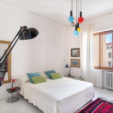 Casa Vacanza Angelina Via Mercanti Centro Storico Salerno Dış mekan fotoğraf