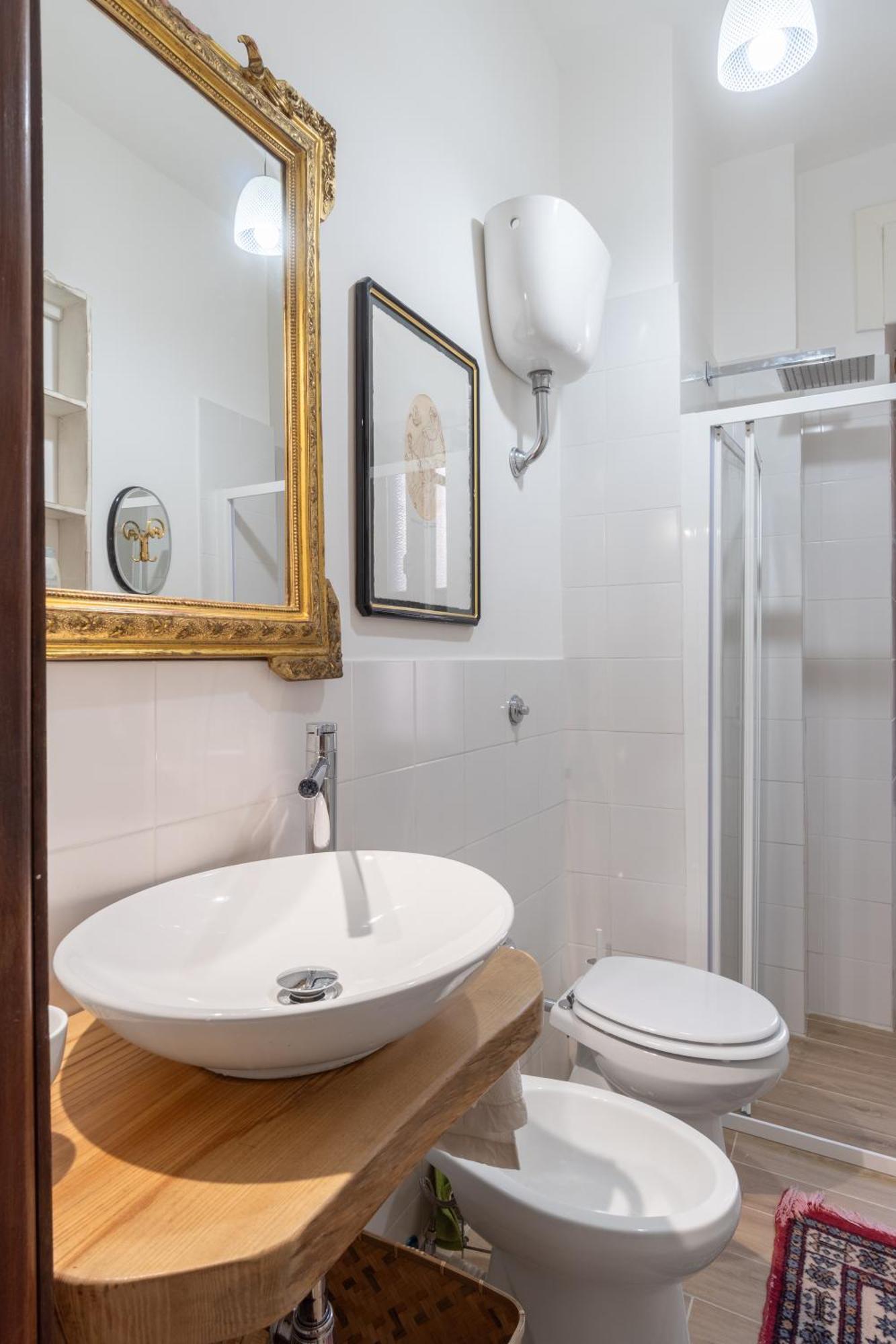 Casa Vacanza Angelina Via Mercanti Centro Storico Salerno Dış mekan fotoğraf
